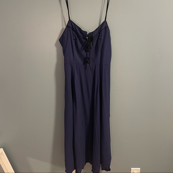 Beautiful Urban Outfitters Dress - Picture 7 of 7